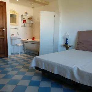 https://la-forge-signes.fr-provencehotel.com
