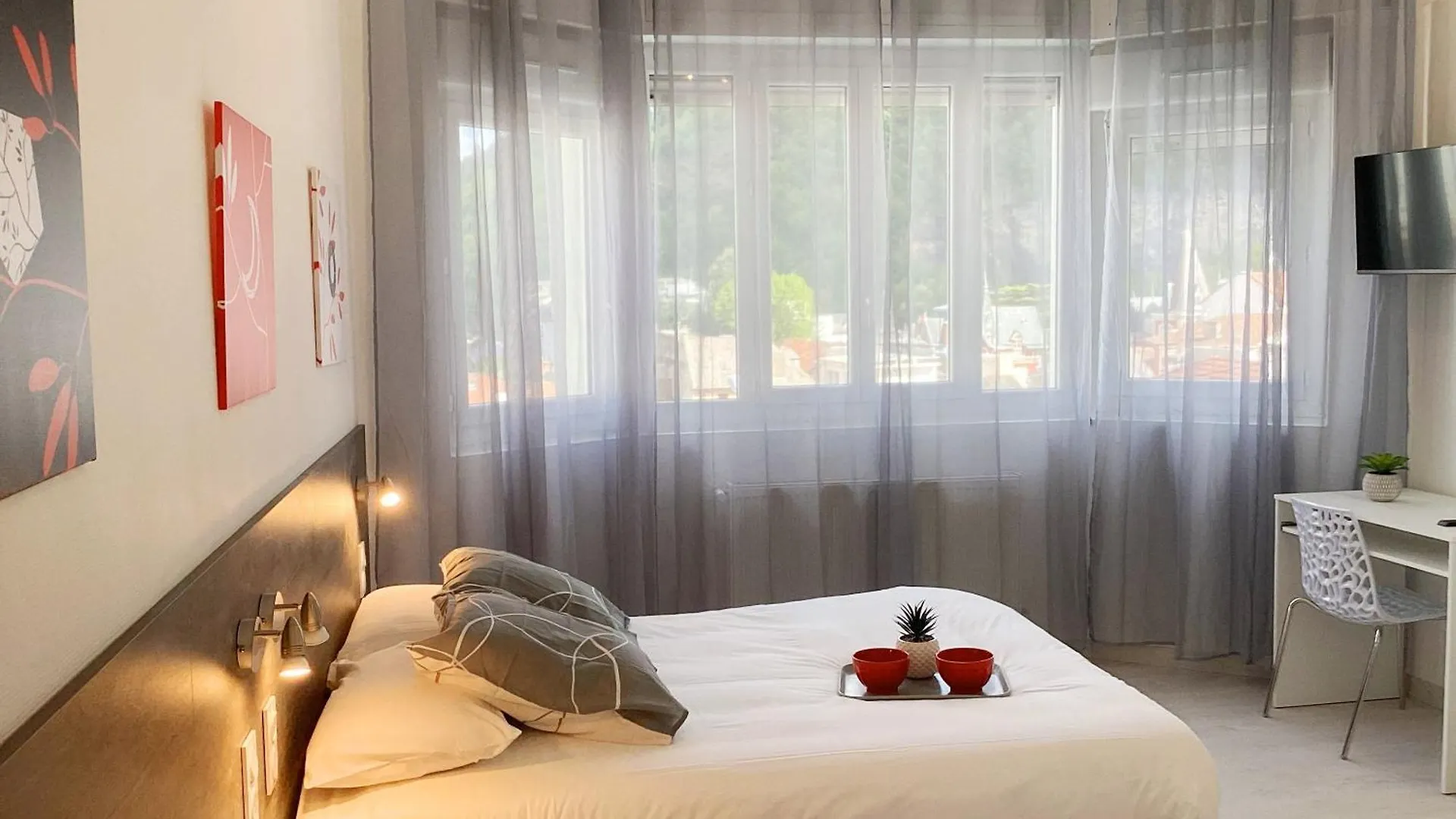 Appartement Stella 95 M2 Climatise Parking Proche Sanctuaires Lourdes 0*,  France